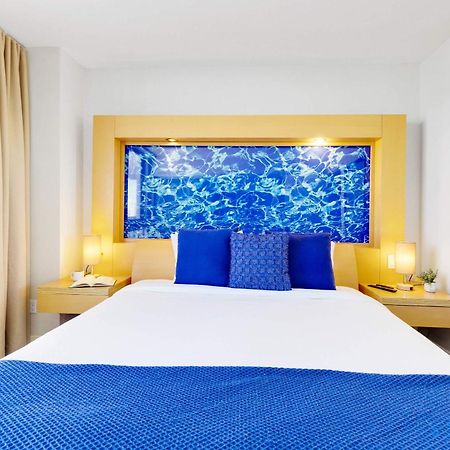 5 Beachfront Resort POOL OCEAN VIEW BALCONY Miami Beach Exterior foto
